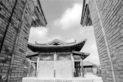 蘭州莊嚴(yán)寺，曾經(jīng)是一位帝王的皇宮內(nèi)苑