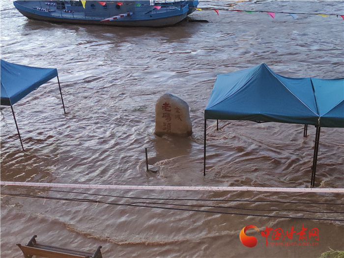 黃河蘭州段再漲水  多處步道遭淹沒(méi)（組圖+視頻）
