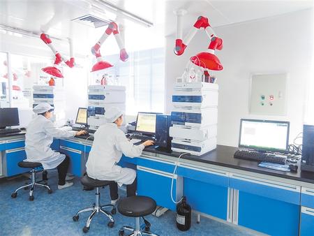 【抓“六穩(wěn)” 促“六?！薄繙p輕企業(yè)負擔 幫助渡過難關