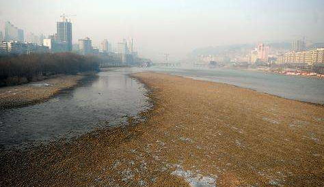 市民：黃河水位大降會不會影響供水？ 水務部門：枯水期流量偏小屬于正?，F(xiàn)象