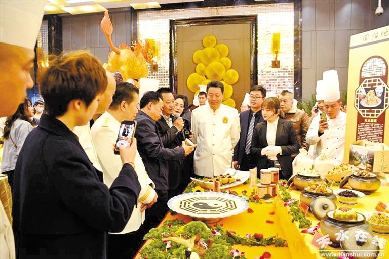 隴菜藝術(shù)盛典聚焦隴菜經(jīng)濟新成就——中國烹飪大師、甘肅省隴菜協(xié)會會長趙長安專訪