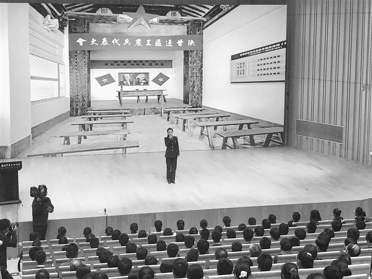 蘭州市開展“學(xué)黨史、頌黨恩、跟黨走”紅色文化進校園活動