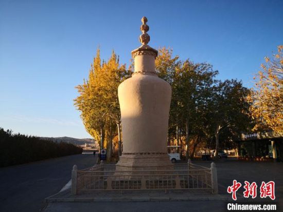 圖為2020年11月，沐浴在晨光中的莫高窟道士塔。(資料圖) 馮志軍 攝