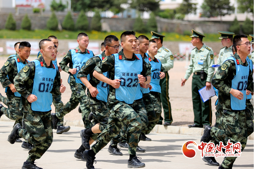 【隴拍客】甘肅武警：沖刺！向著心中的軍校夢