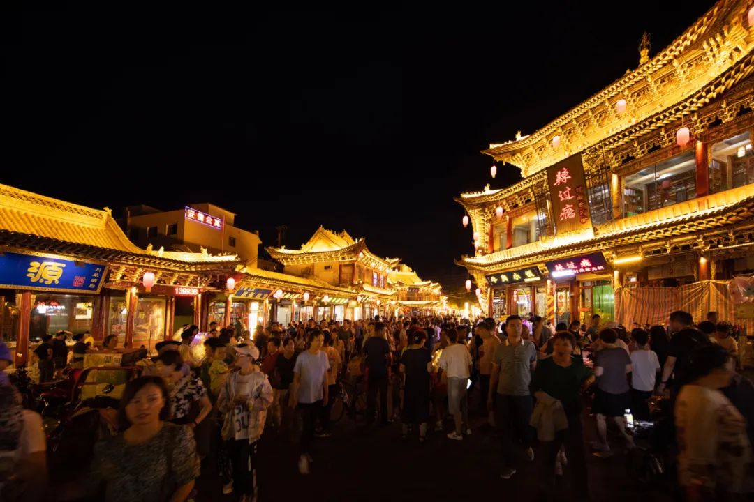 古風(fēng)、華美、浪漫、美味……現(xiàn)實(shí)版“清明上河圖”，就在這里！