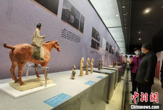 圖為展覽現(xiàn)場(chǎng)。　馮志軍 攝