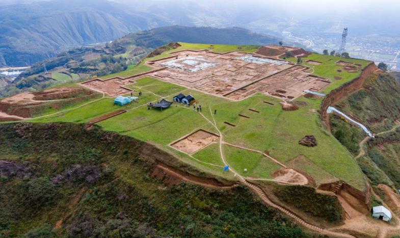 走進(jìn)四角坪遺址