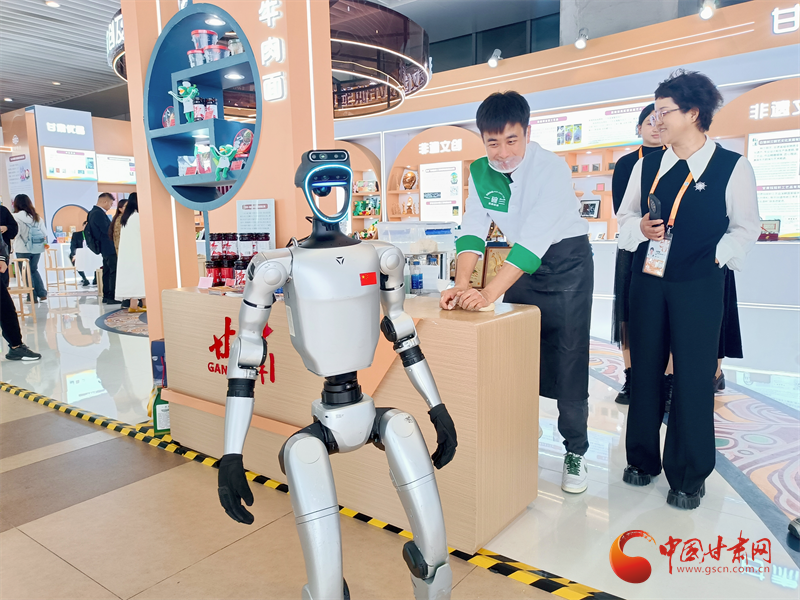 甘肅絲路非遺閃耀第八屆進(jìn)博會 為中外人文交流添彩