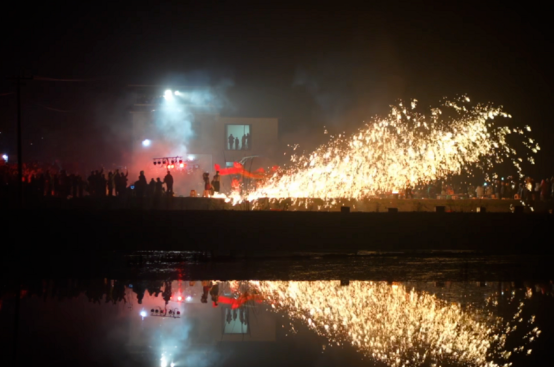 一碗刨豬湯的沸騰密碼：鄉(xiāng)愁、溫情與文旅的雙向奔赴